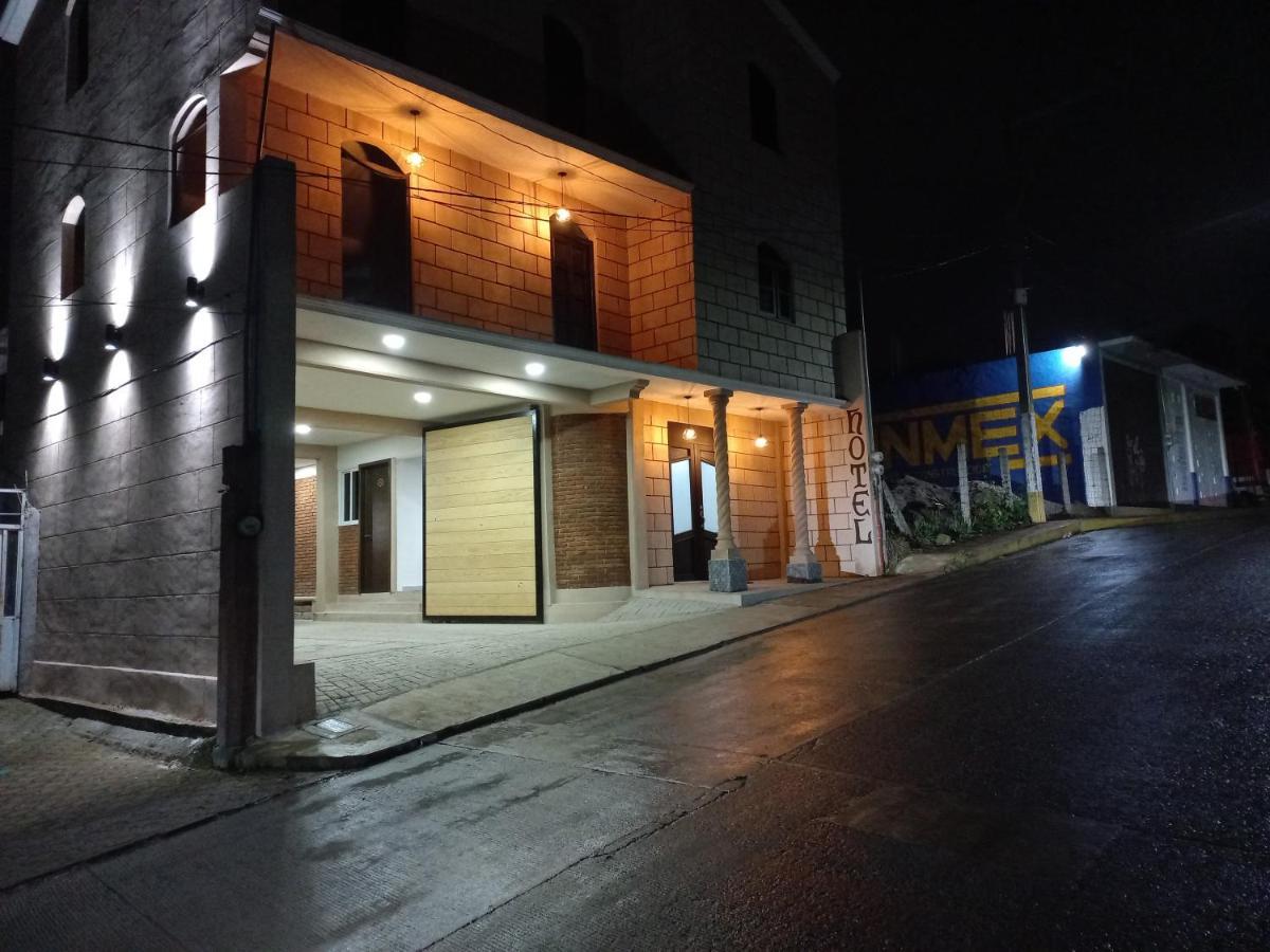 Hotel San Lucas Zacatlan Exterior photo